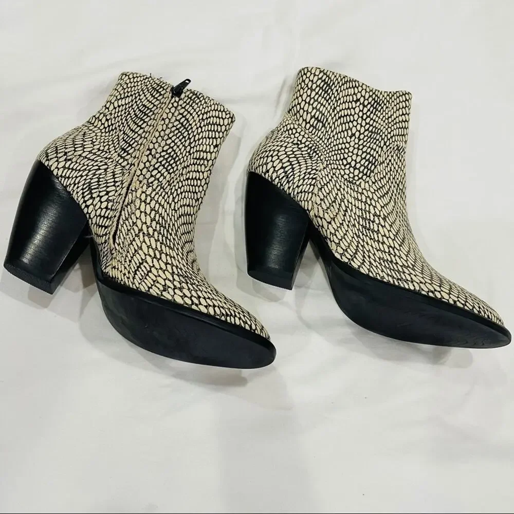 Anthropologie Matisse Keegan Snakeskin Booties 6.5
